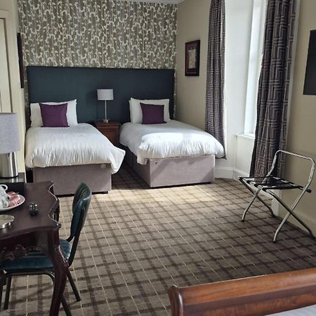 Commercial Hotel Alness Esterno foto