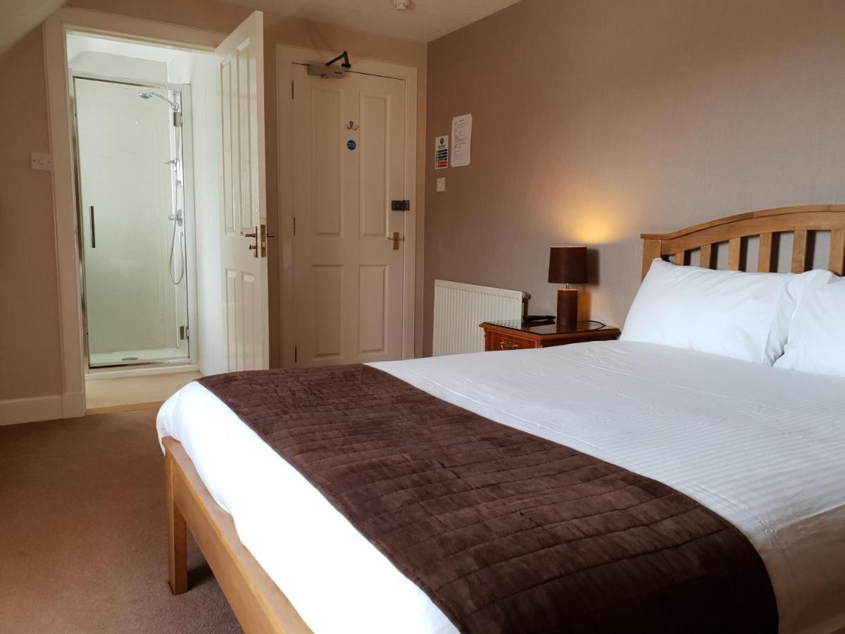 Commercial Hotel Alness Esterno foto