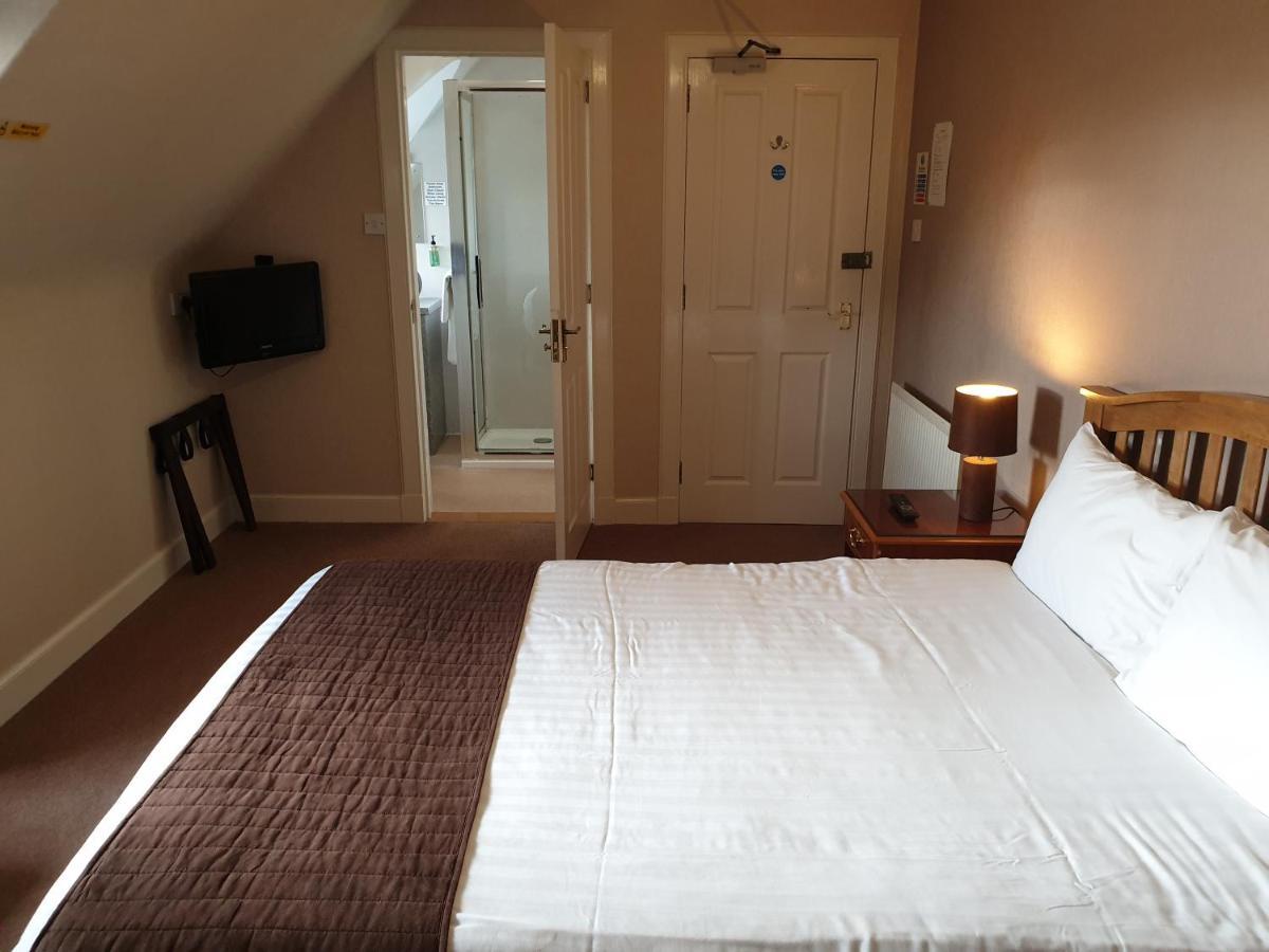 Commercial Hotel Alness Esterno foto